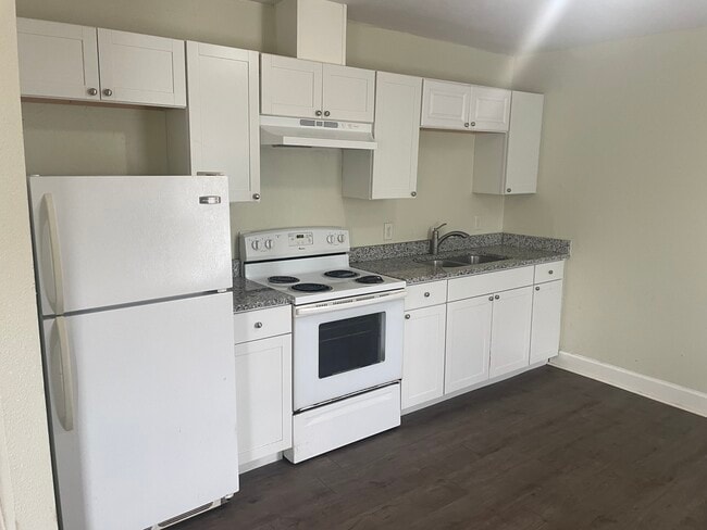 6732 Apalachee Pky, Unit 6732 A in Tallahassee, FL - Building Photo - Building Photo