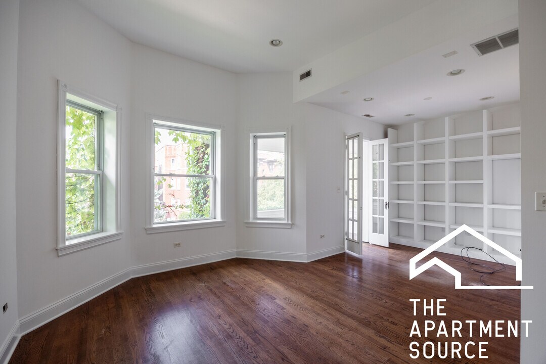 2511 W Eastwood Ave in Chicago, IL - Building Photo