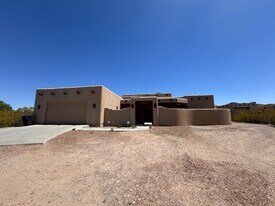 5391 Superstition Dr in Las Cruces, NM - Building Photo
