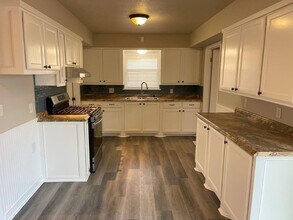 2745 SW 48th St in Oklahoma City, OK - Building Photo - Building Photo