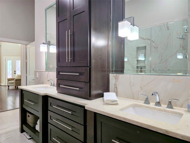 property at 19 Acorn Cluster Ct
