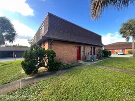 3812 Overlook Dr in Palm Bay, FL - Building Photo
