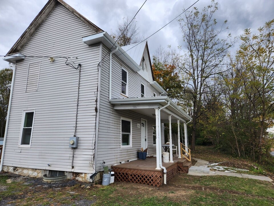 2632 Winchester Ave in Martinsburg, WV - Building Photo