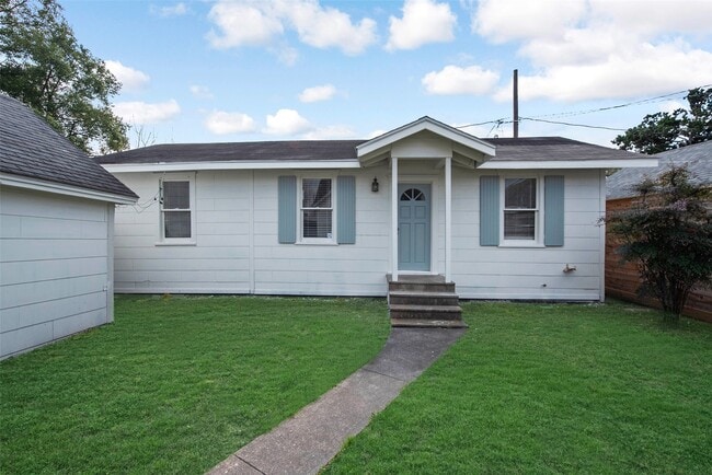 property at 128 E 23rd St