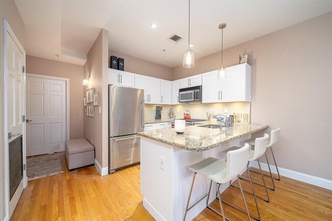 property at 822 Garden St