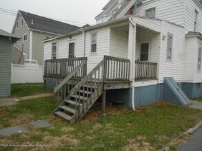 111 10th Ave-Unit -d in Belmar, NJ - Building Photo - Building Photo