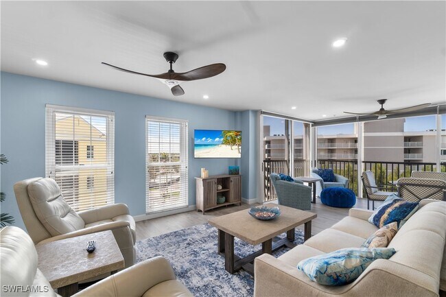 property at 3483 Gulf Shore Blvd N