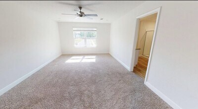 3139 Heritage Oaks Cir in Navarre, FL - Building Photo - Building Photo