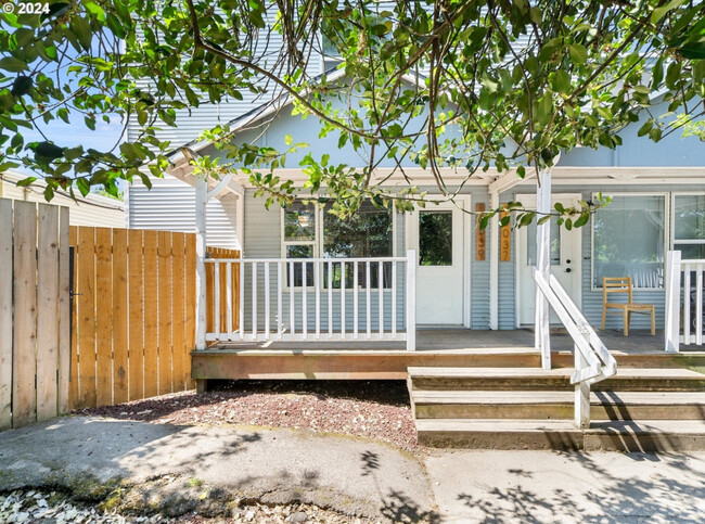 10035 N Lombard St, Unit 10039 in Portland, OR - Building Photo - Building Photo