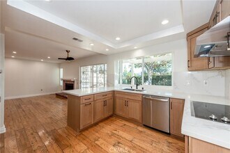 6 Elderberry in Irvine, CA - Building Photo - Building Photo