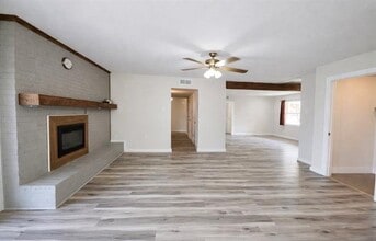 4017 Sweetbriar Dr in Garland, TX - Building Photo - Building Photo