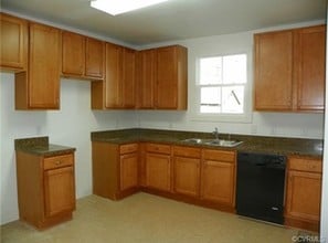 1100 Highland View Ave in Richmond, VA - Building Photo - Building Photo