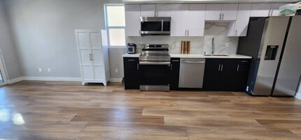 117 1/2 S Rampart Blvd in Los Angeles, CA - Building Photo - Building Photo