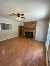 10107 Coralwood Dr in Louisville, KY - Building Photo - Building Photo