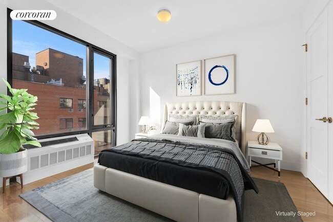 399 E 8th St in New York, NY - Building Photo - Building Photo