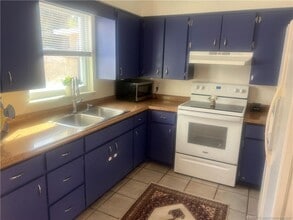 2172 NE Pelican Terrace in Jensen Beach, FL - Building Photo - Building Photo