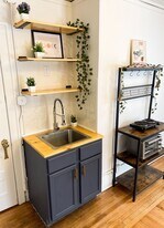 3721 Cottage Grove Ave in Des Moines, IA - Building Photo