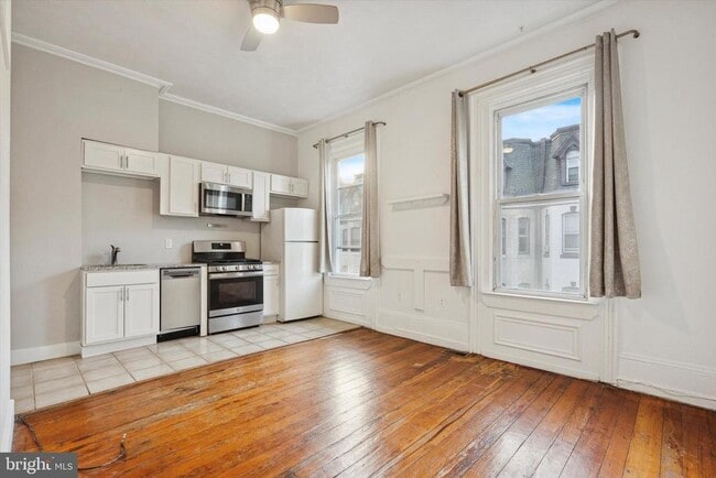property at 159 N 21st St