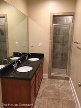 202 25th St-Unit -#303 in Galveston, TX - Foto de edificio - Building Photo