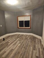 129 Chace St in Fall River, MA - Building Photo