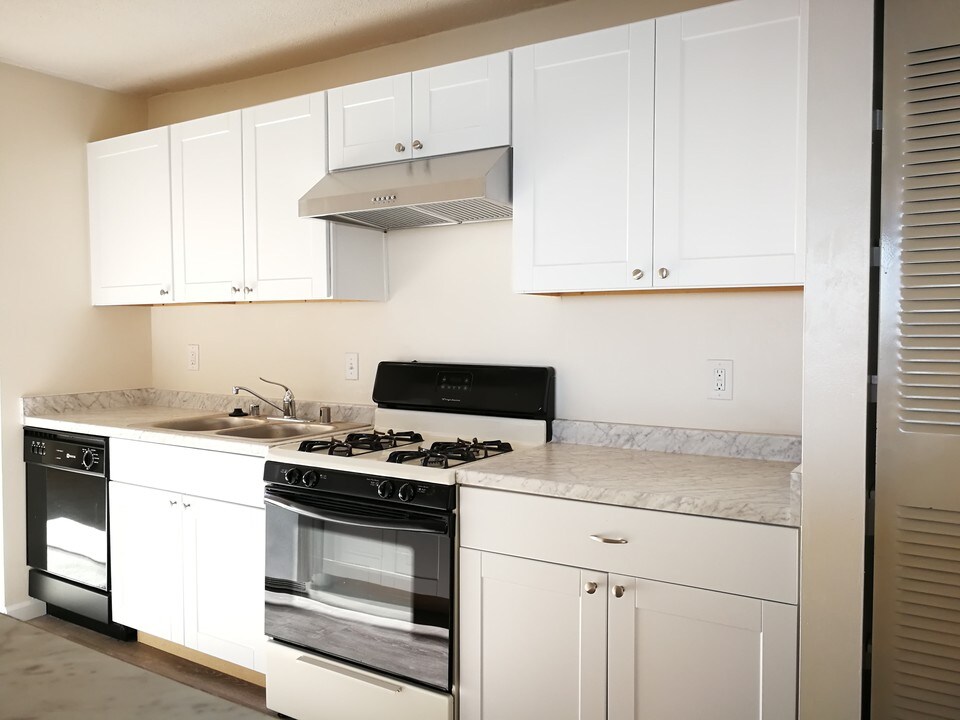 118 Monroe St in Rockville, MD - Building Photo