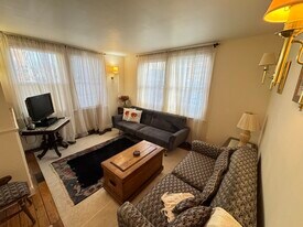 256 Walden St, Unit A in Cambridge, MA - Building Photo