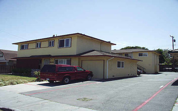 3434 Monroe St in Santa Clara, CA - Foto de edificio - Building Photo