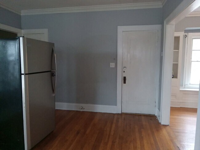 2058-2058 Wascana Ave in Lakewood, OH - Building Photo - Building Photo