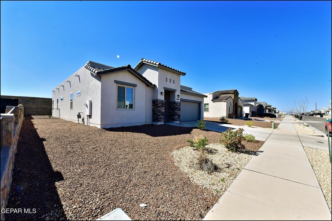13146 Cleethorpes St in El Paso, TX - Building Photo