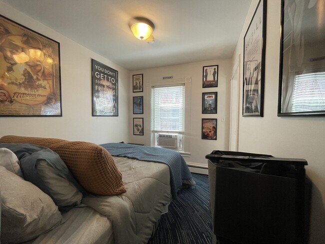 229 Newbury St, Unit 4RR in Boston, MA - Building Photo - Building Photo