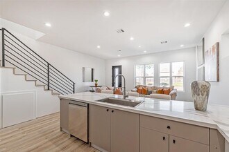 15000 S Richmond Ave in Houston, TX - Building Photo - Building Photo