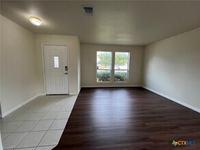 2038 Castleberry Ridge in New Braunfels, TX - Building Photo - Building Photo