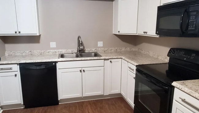 2019 Benson Gardens Blvd in Omaha, NE - Building Photo - Building Photo