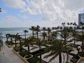 2501 S Ocean Dr in Hollywood, FL - Building Photo - Building Photo