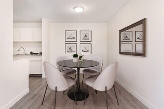 Westwinds Of Summerlea in Edmonton, AB - Building Photo - Building Photo