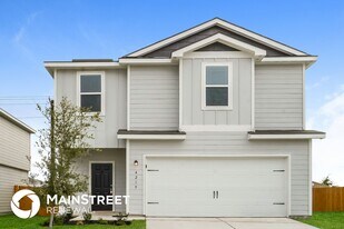 4219 Trail de Paris in New Braunfels, TX - Building Photo