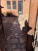 536 W Alameda St in Santa Fe, NM - Building Photo