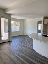 11701 Hollybrook Ln in Bakersfield, CA - Building Photo - Building Photo