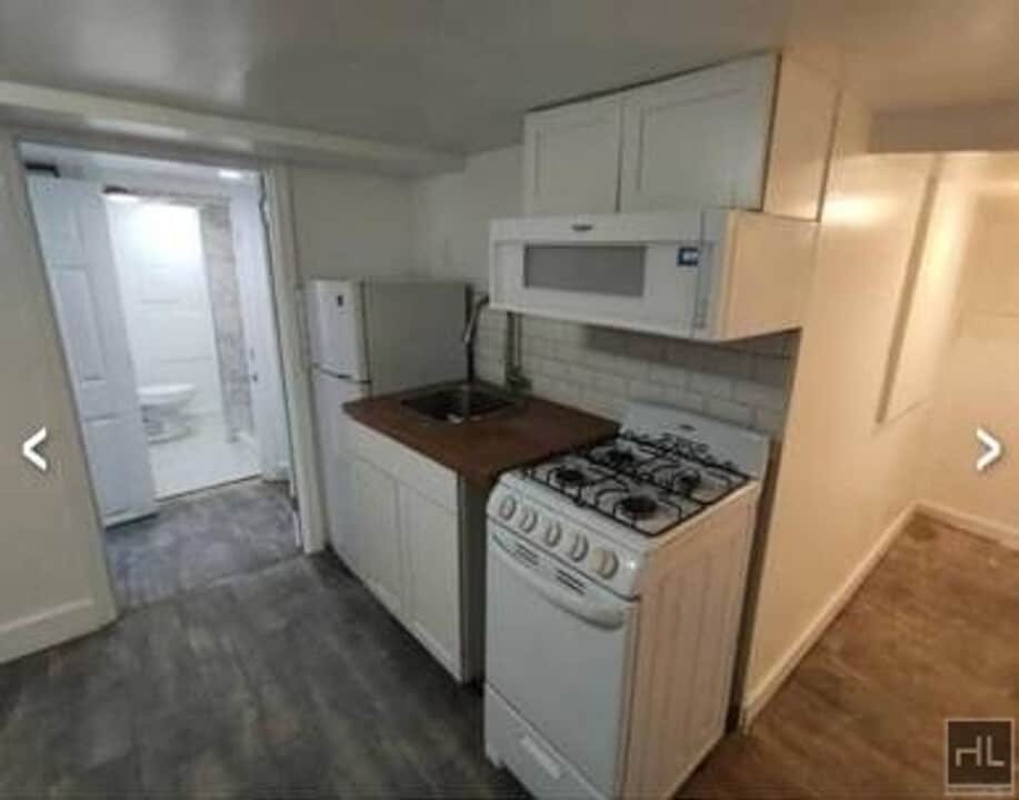 1586 Canarsie Rd in Brooklyn, NY - Building Photo