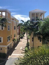 2335 Vintage Dr in Lighthouse Point, FL - Building Photo - Building Photo