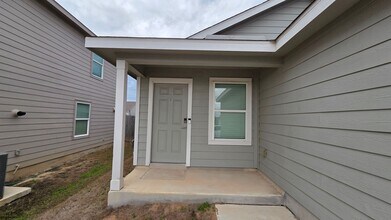 10003 Leeds Wheel in San Antonio, TX - Building Photo - Building Photo