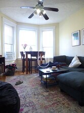 870 Huntington Ave, Unit 9 in Boston, MA - Foto de edificio - Building Photo