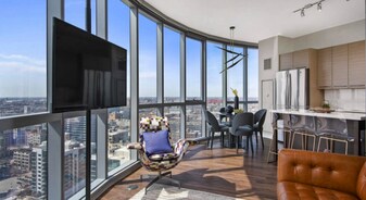 902 W Madison St in Chicago, IL - Building Photo