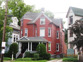 333 W 6th St, Unit Unit#1-First Floor in Erie, PA - Building Photo