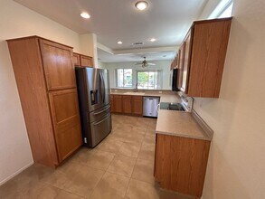 18651 N Salerno Ct in Surprise, AZ - Building Photo - Building Photo