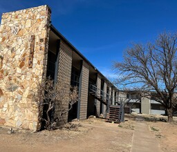 Villa Apartments in Plainview, TX - Building Photo - Building Photo