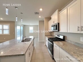 41645 W Driftwood Ln in Maricopa, AZ - Building Photo - Building Photo