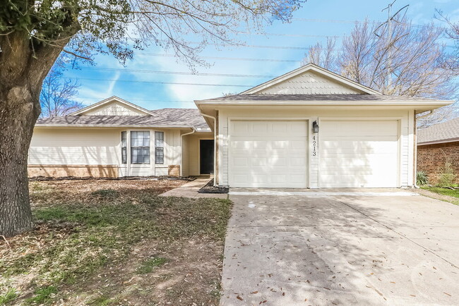 property at 4213 Claremont Dr