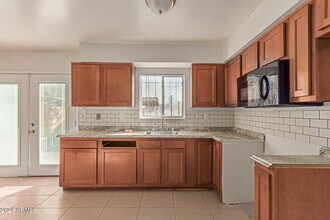 3605 W Bethany Home Rd in Phoenix, AZ - Building Photo - Building Photo