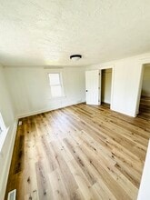 1170 Stoughton Ave in Chaska, MN - Foto de edificio - Building Photo